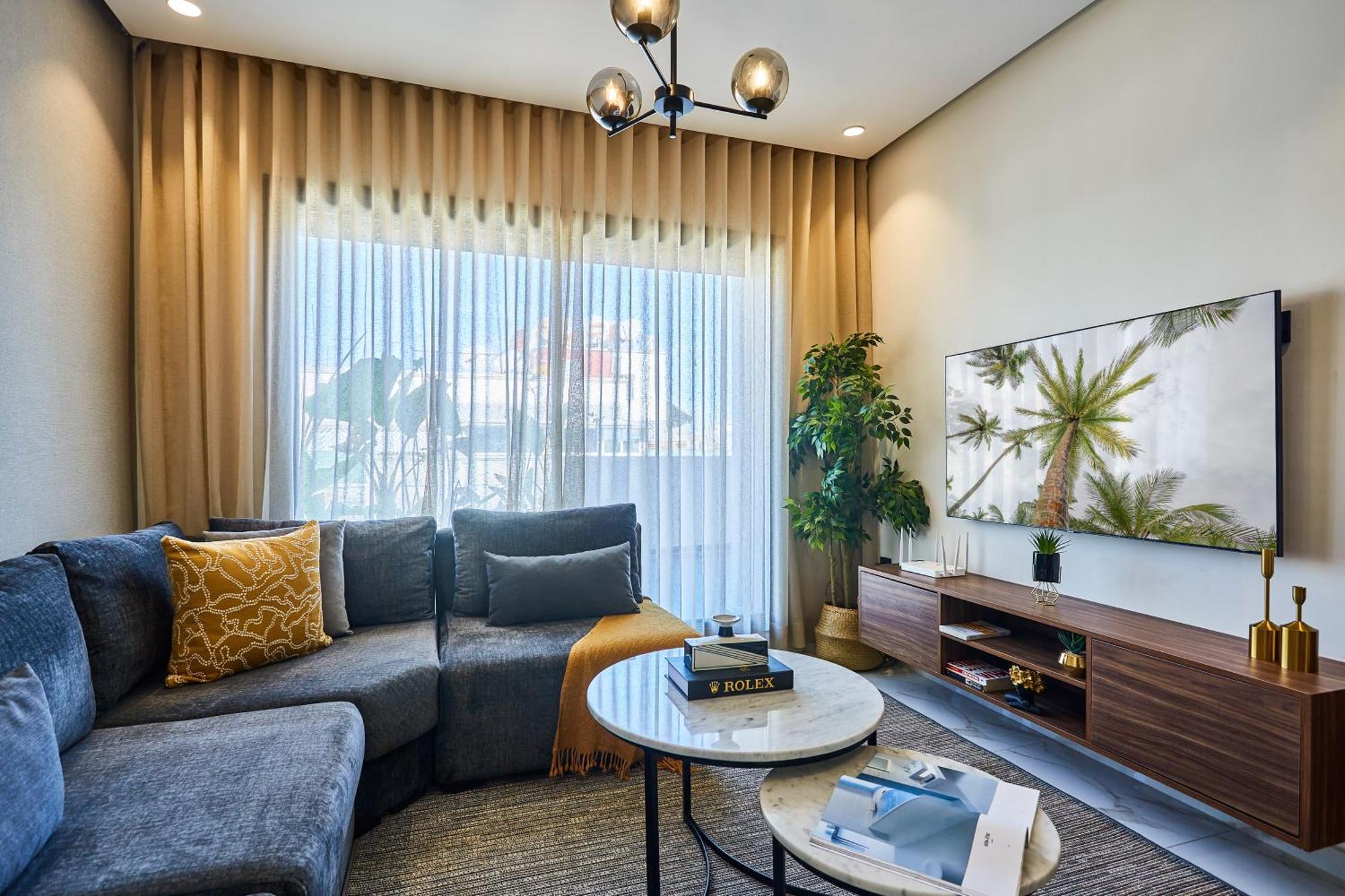 Sleek And Modern 2-Bed Unit In Downtown Casa Casablanca Exterior foto
